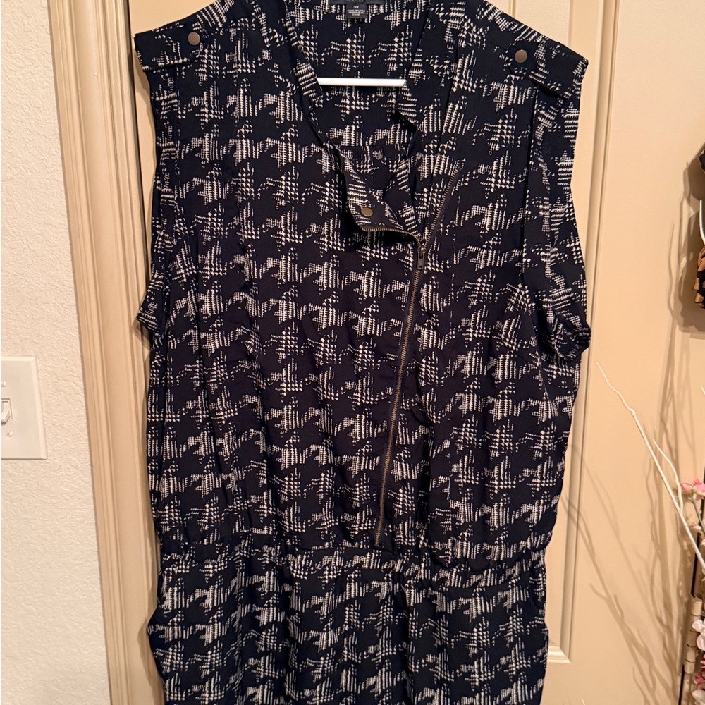 Fashion nova black and White romper